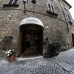 Valentino Centro Storico Orvieto