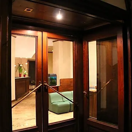 Valentino Centro Storico Орвието
