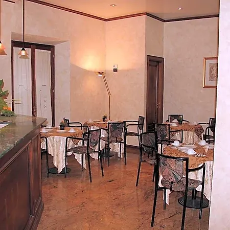 Valentino Centro Storico 3*