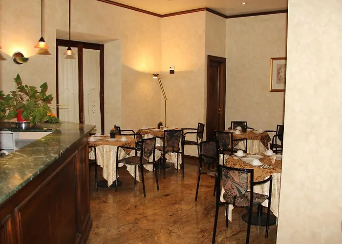 ヴァレンティノ チェントロ ストーリコ 3*