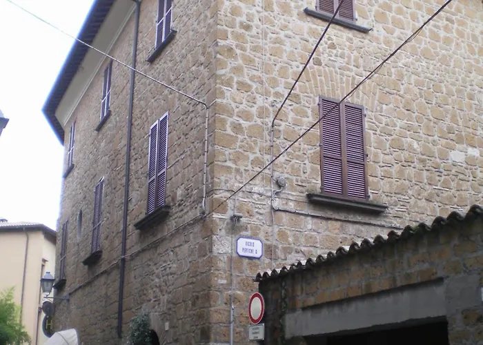 Valentino Centro Storico أورفييتو