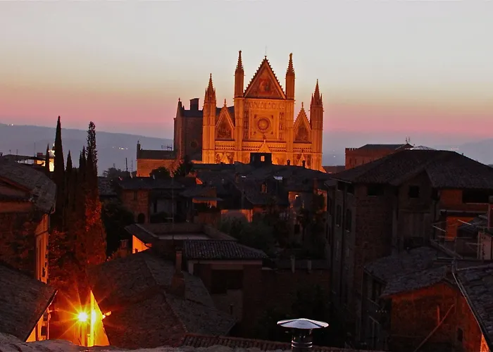 ヴァレンティノ チェントロ ストーリコ ホテル 3*