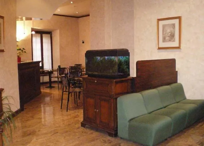 فندق Valentino Centro Storico 3*