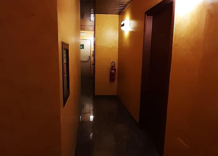 ヴァレンティノ チェントロ ストーリコ 3* オルヴィエート