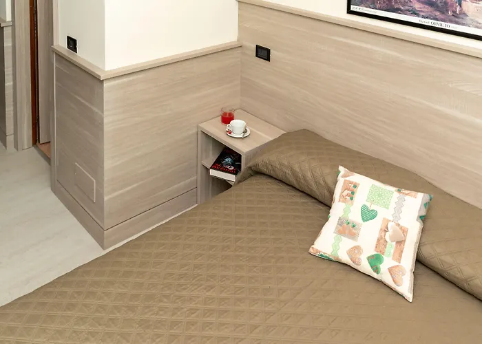 ヴァレンティノ チェントロ ストーリコ 3*