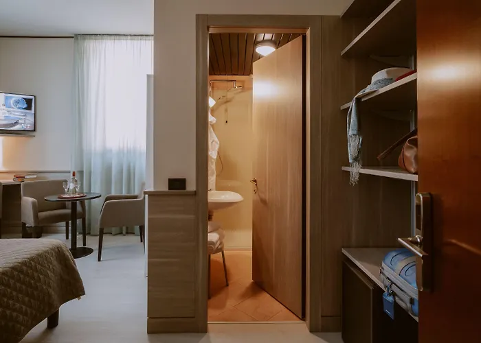 فندق Valentino Centro Storico 3*