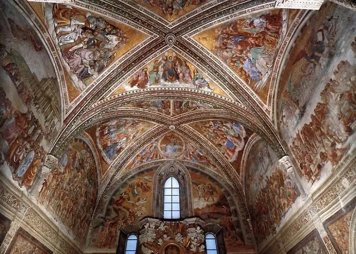 ヴァレンティノ チェントロ ストーリコ ホテル 3*