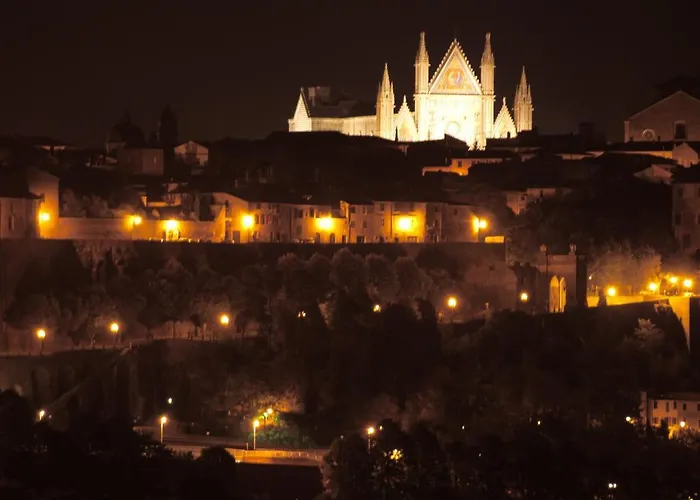 فندق Valentino Centro Storico 3*